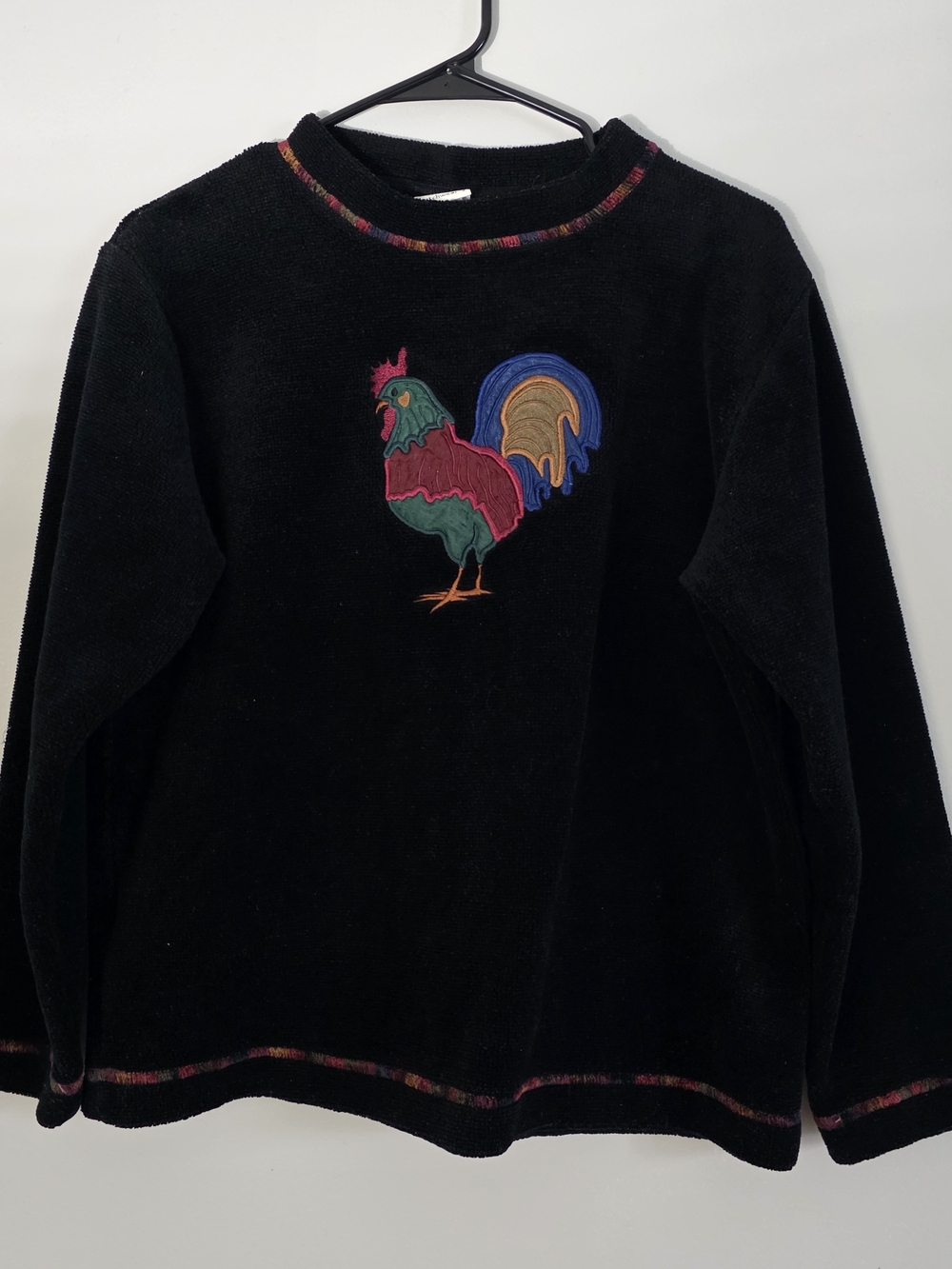 Black Women's Embroidered Rooster Crewneck Sweater USA Granny Cottage Core Farm